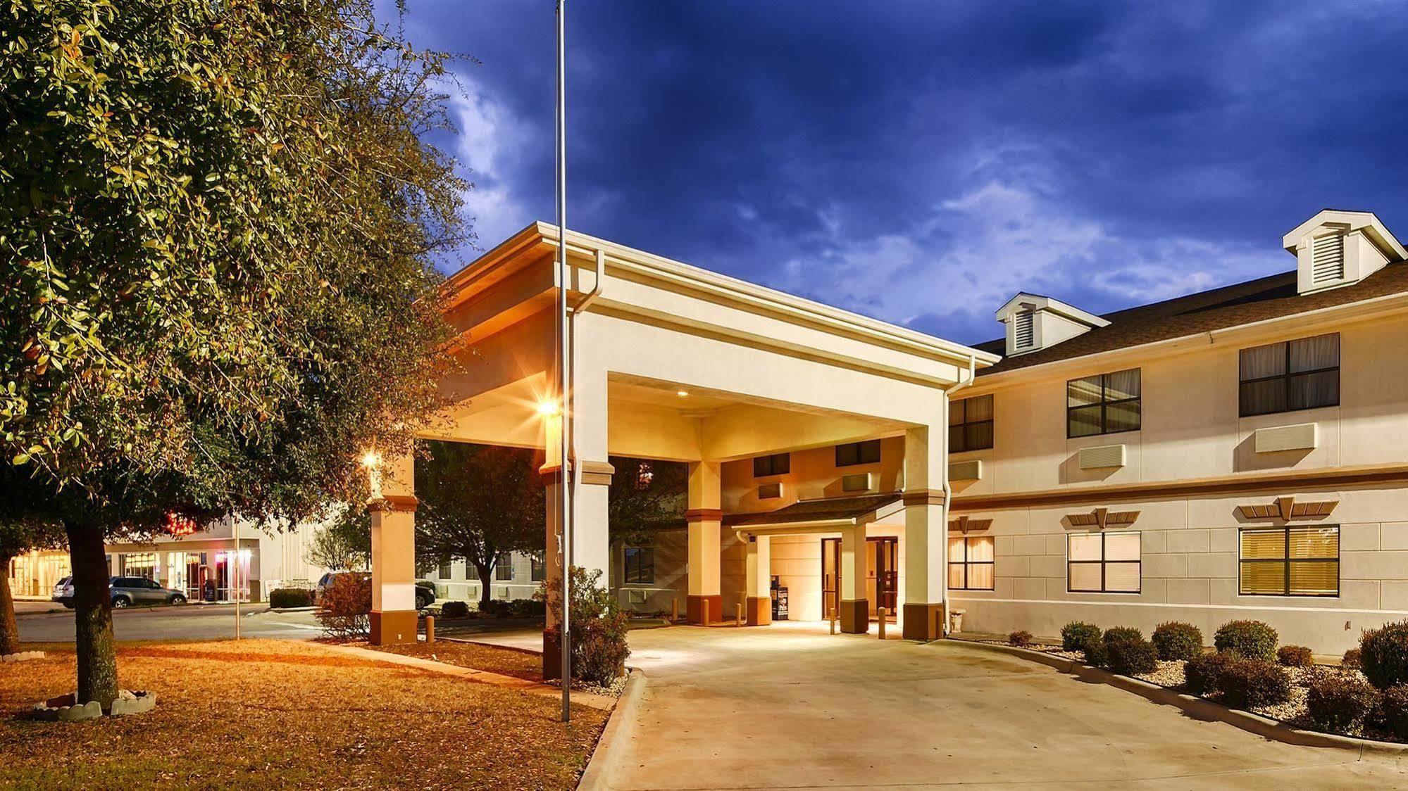 Best Western Inn And Suites Copperas Cove Exterior foto